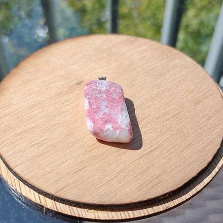 Pendentif thulite oeillet argent modèle moyen lithothérapie