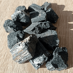 Tourmaline noire pierre de protection et d'ancrage