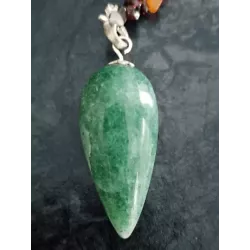 Aventurine verte sur pendule Triquetra